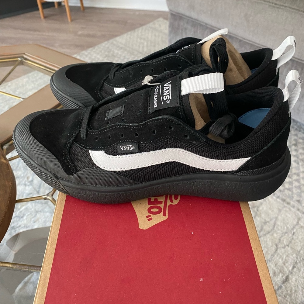 Black/ white vans ultra range